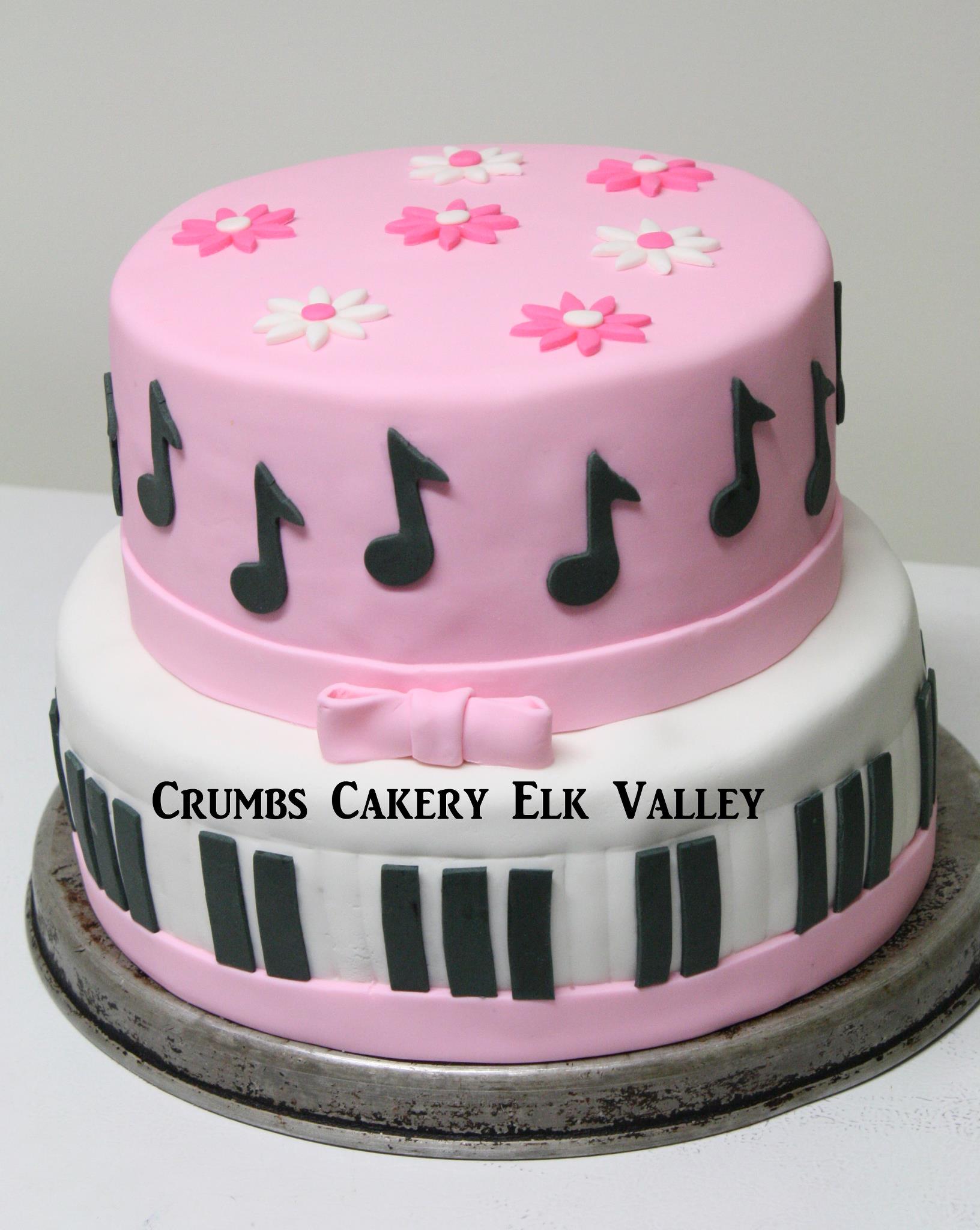 Piano Music Cake