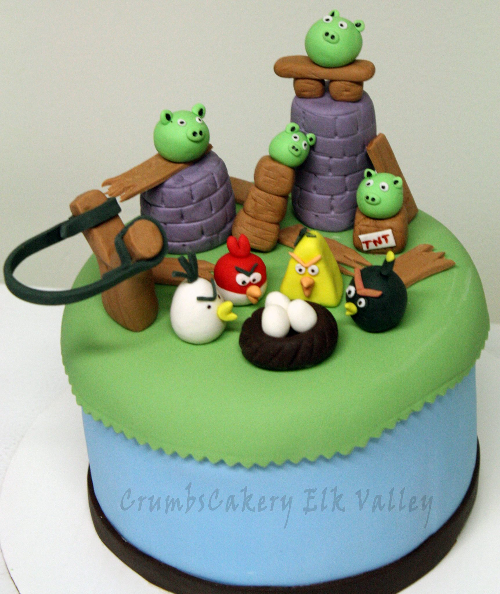 small angry birds cake